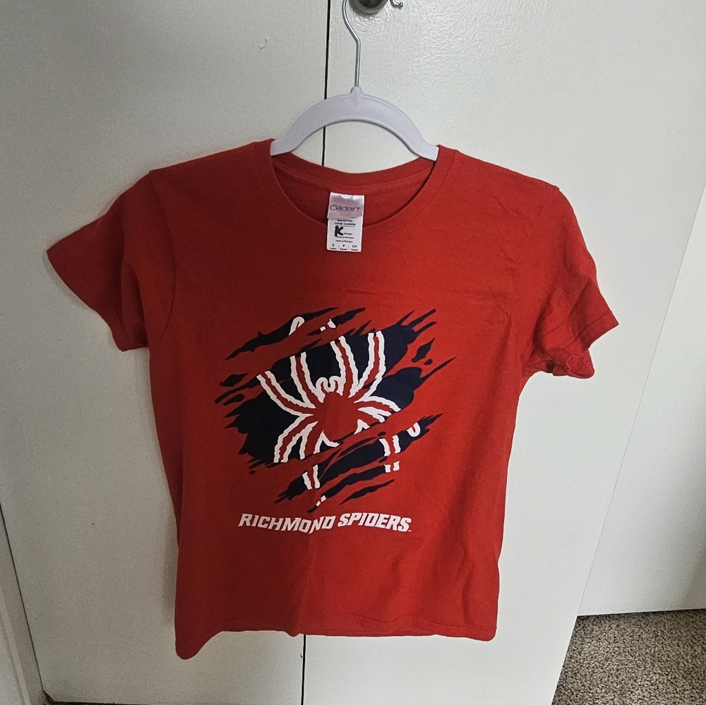 Richmond spiders college shirt women's size small